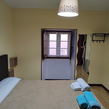 Apartamento Paseo Fluvial Туй Екстериор снимка
