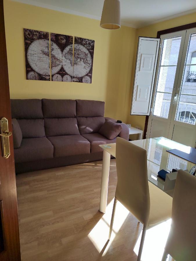 Apartamento Paseo Fluvial Туй Екстериор снимка